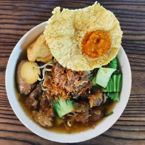 Mie Kopyok Kikil Sapi